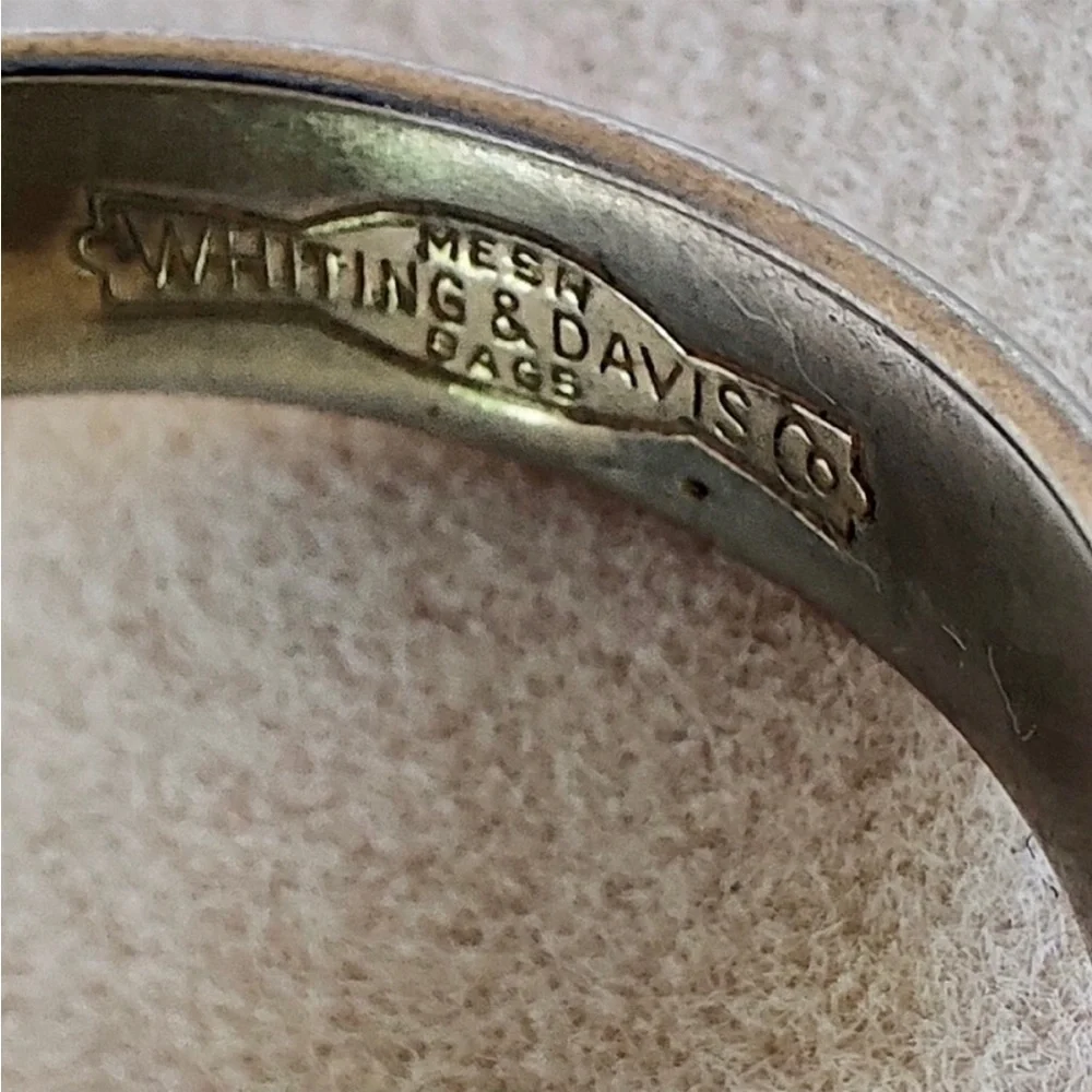 WHITING & DAVIS CATS EYE ONYX RING 5 1/2